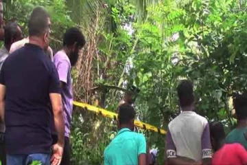 குழந்தைகளின் பசியை தீர்க்க உணவு தேடி தவித்த தாய்! இறுதியில் நேர்ந்த சோகம்