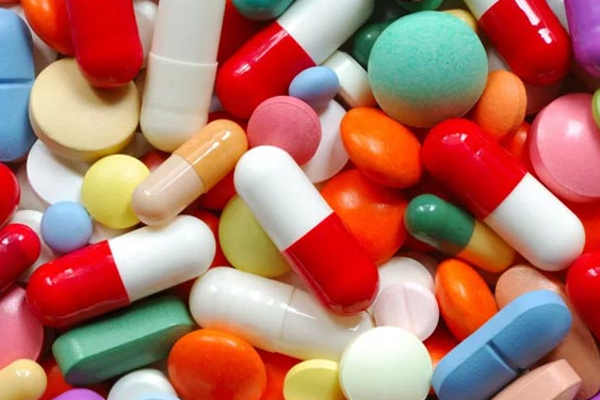 92 அத்தியாவசிய மருந்துகளுக்கு தட்டுப்பாடு | 92 Shortage Of Essential Medicines 92 அத்தியாவசிய மருந்துகளுக்கு தட்டுப்பாடு | 92 Shortage Of Essential Medicines