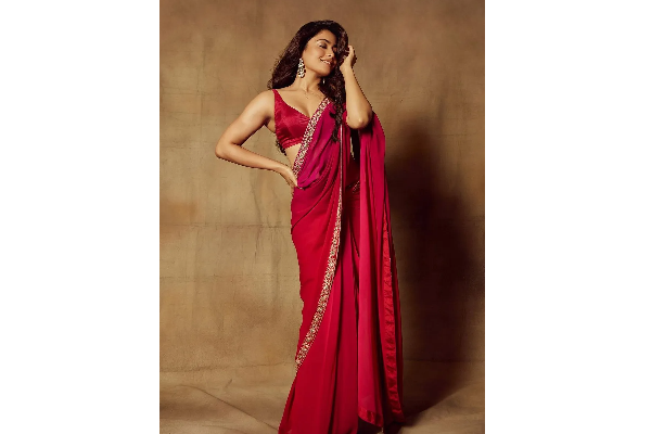 அந்த நடிகையையும் விட்டுவைக்காத தனுஷ்.. வலையில் சிக்கிய திருமணம் ஆகாத நடிகை | Dhanush To Act With Rashmika Mandanna