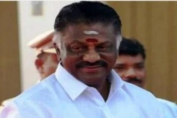 கலைஞரிடம் 2 ஏக்கர் நிலம் கேட்டதுக்கு கைகொடுத்து சென்றார் - ஓ.பி.எஸ் மதுரையில் பிரச்சாரம்