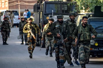 இந்திய தாக்குதல்களுக்கு பதிலடி கொடுக்கும் பாகிஸ்தான்