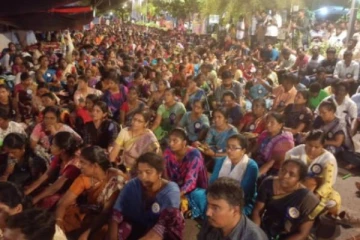 தொடர் போராட்டம்.. சத்தமிட்டு சொன்னோம், இனி ரத்தமிட்டும் சொல்லுவோம் - ஆசிரியர்கள் தீவிரம்!