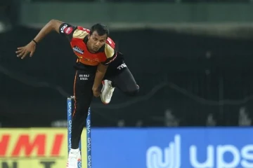 ஐபிஎல் ஏலம்! தமிழன் நடராஜனுக்கு மட்டும் பாரபட்சமா? விலையை பார்த்து கேள்வியெழுப்பும் ரசிகர்கள்