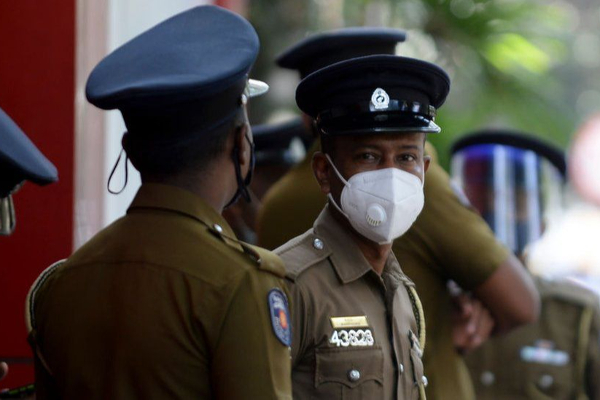 சிவனொளிபாத மலைக்கு தரிசனம் செய்ய வந்த இருவருக்கு நேர்ந்த சோகம்! | Tragedy Befell Two People See Sivanolipada Hill