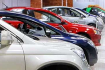 වාහන මිල සීඝ්‍රයෙන් පහලට - එක් එක් වාහන වල අඩු වූ මිල ගණන් මෙන්න..