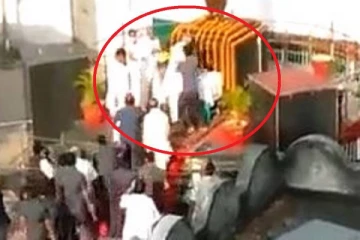 அடுத்தடுத்து முதலமைச்சர் மீது நடந்த தாக்குதல்கள் - போலீசார் அதிரடி நடவடிக்கை