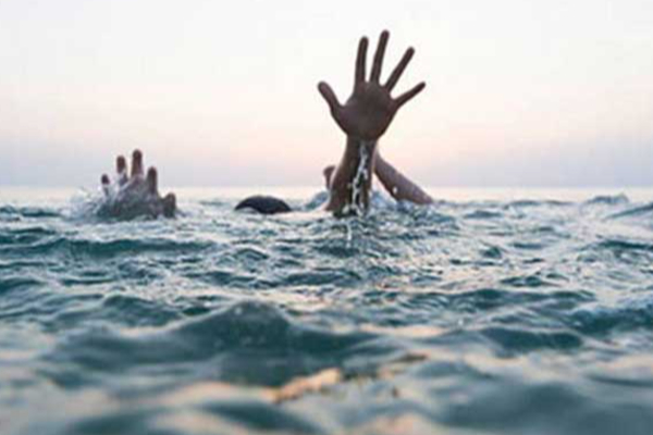 பொத்துவில் கடலில் மூழ்கிய 2 இளைஞர்கள் உயிருடன் மீட்பு | Youths Rescued Alive After Drowning In The Sea