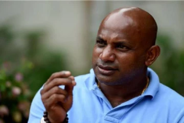 நாடு பற்றி எரிகிறது விழித்தெழுங்கள்:சனத் ஜயசூரிய