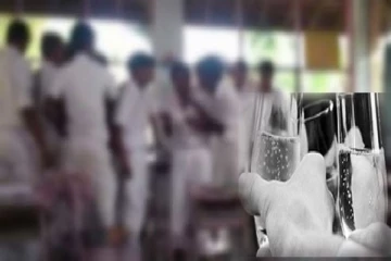 சக மாணவனின் பிறந்தநாள் நிகழ்வுக்கு பாடசாலைக்கு பியருடன் வந்த மாணவன் -அதிபர் எடுத்த உடனடி நடவடிக்கை