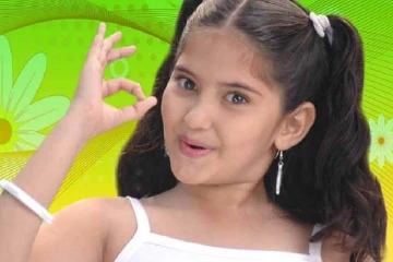 அரசன் சோப் விளம்பரத்தில் நடித்த குழந்தையா இது? பயங்கர மாடர்ன் உடையில் பருவ மங்கையாக வெளியிட்ட புகைப்படம்