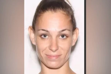 எரிந்த நிலையில் கிடந்த இளம்பெண் சடலம்! அவர் யார் என தெரியவந்த தகவல்... புகைப்படம்