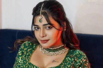 பிக்பாஸ் தர்ஷா குப்தாவின் ரீசெண்ட் கிளாமர் போட்டோஷூட்..