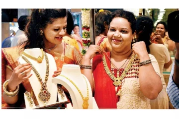 மீண்டும் அதிரடி சரிவில் தங்கம் விலை - வாங்க ஆர்வம் காட்டும் நகைபிரியர்கள்