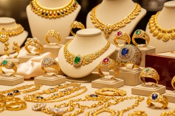 රත්තරන් ආයෙත් ගණන් යයි - රු 10000කින් ඉහළට