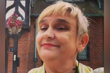 தாய்லாந்தில் கவிழ்ந்த சுற்றுலா படகு: காணாமல் போன பிரித்தானிய பெண்