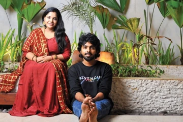 பிரிஞ்சு 6 மாசமாச்சு - விவாகரத்திற்கு இது தான் காரணமா? என்ன பிரச்சனை ஜிவி பிரகாஷுக்கு!