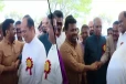 அநுரவின் நிகழ்வில் தமிழ் எம்.பிக்களுக்கு நேர்ந்த நெருக்கடி.! பரலாகும் காணொளி