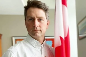 சர்ச்சையில் சிக்கிய   கனடா எம்.பி!