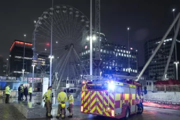 பிரித்தானிய பூங்காவில் பரபரப்பு சம்பவம்; கேளிக்கைக்கு சென்றவர்களுக்கு காத்திருந்த அதிர்ச்சி