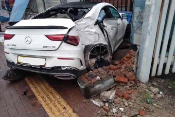 கொள்ளுப்பிட்டியில் விபத்து ஏற்படுத்திவிட்டு டுபாய் தப்பிச்சென்ற சாரதி கைது!