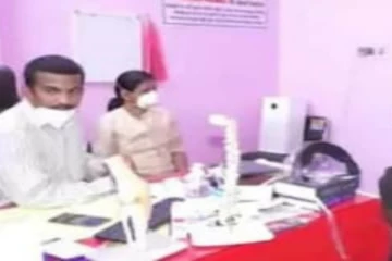 கொரோனா நோயாளிகளுக்கு ரூ.10க்கு சிகிச்சை அளிக்கும் டாக்டர் தம்பதியினர்