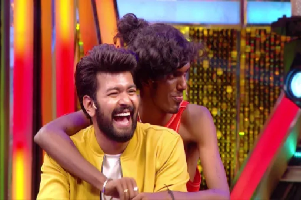 கலக்கப்போவது யாரு பாலா யாழிற்கு வருகை! மகிழ்ச்சியில் ரசிகர்கள் | Kalakkapovathu Yaru Bala Came Jaffna