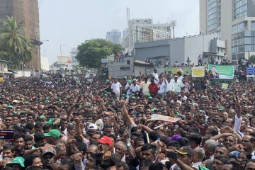 இன்று பிற்பகல் மாபெரும் போராட்டம்; ஸ்தம்பிக்குமா கொழும்பு?