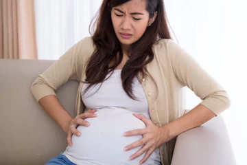 கர்ப்ப காலத்தில் அடிக்கடி சிறுநீர் கழித்தால் ஆபத்தா? அறிகுறியை அலட்சியப்படுத்தாதீர்கள்