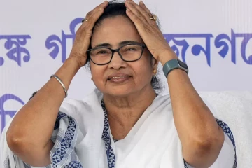 வெளிநடப்பு செய்த மம்தா - நிதி ஆயோக் கூட்டத்தில் நடந்தது என்ன?