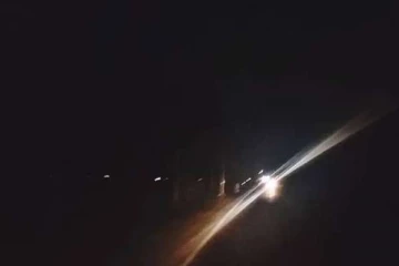 பிரதான வீதியில் ஒளிராத மின்விளக்குகள் ; இருளில் தவிக்கும் மக்கள்!