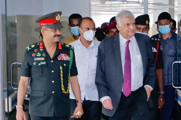 பிரித்தானியாவிற்கு புறப்பட்டுச் சென்றுள்ள ஜனாதிபதி ரணில் விக்ரமசிங்க