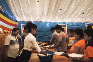 பெரும்பான்மையின மக்களை நெகிழ்ச்சிபடுத்திய முஸ்லிம் மக்கள்: செய்திகளின் தொகுப்பு