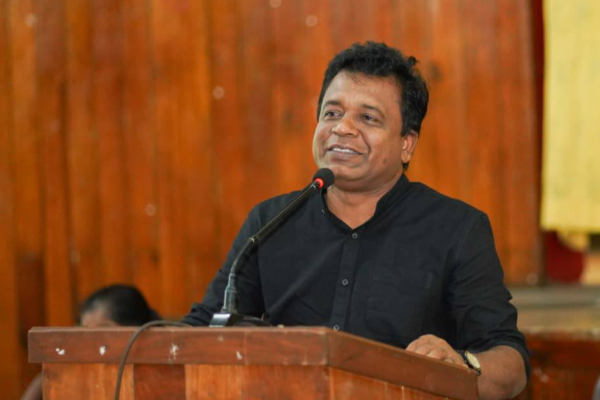 நாட்டின் எதிர்கால வளர்ச்சிக்காக பயன்படவுள்ள மண்சரிவுகளால் குவிந்த மண்! | Landslide Soil For Development Of The Country