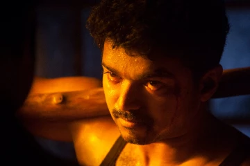 பிளாக் பஸ்டர் படத்தின் முதல் பாதியை மட்டும் கேட்டு, இயக்குனரை திருப்பி அனுப்பிய விஜய் !