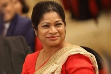 வர்த்தக அமைச்சின் செயலாளர் உடன் அமுலாகும் வகையில் பதவியிலிருந்து நீக்கம்