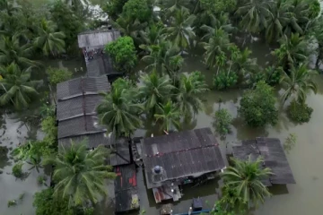 வெள்ளத்தால் பாதிக்கப்பட்ட மக்கள் தொற்று நோய்கள் பரவும் அபாயம் - சுகாதாரத்துறை அறிவிப்பு