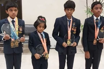 இலங்கைக்கு 4 தங்கப் பதக்கங்களை வென்று கொடுத்த மாணவர்கள்