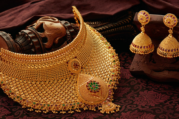 தொடர்ந்து குறையும் தங்க விலை - வாங்குறதுக்கு நல்ல சான்ஸ்.! - தமிழ்நாடு