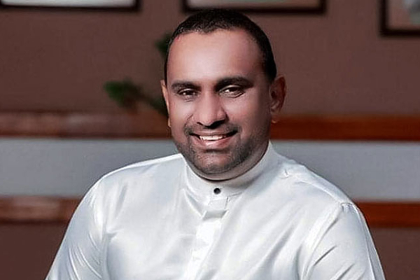 இரண்டாக பிளவடைந்த எதிர்க்கட்சி! சஜித் தரப்பை விட்டு வெளியேறும் முக்கியஸ்தர்கள் | Chaminda Wijesiri To Start New Political Party