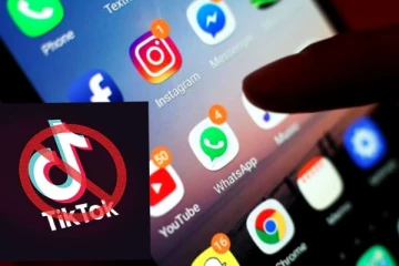 මෙරට සමාජ ජාලා මාධ්‍යයට රතු එළියක්..Tik Tok තහනම් කරයි?..