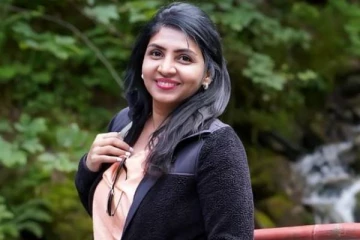 மாடர்ன் உடையில் எதிர்நீச்சல் சீரியல் நடிகை பிரியதர்ஷினி புகைப்படங்கள்