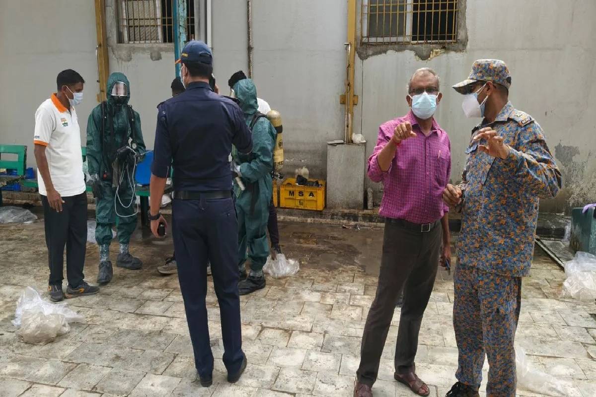 திருவள்ளூரில் விஷ வாயு கசிவு விபத்து: இருவர் பலி, பலர் சிகிச்சையில் | Thiruvallur Ammonia Leak Two Dead Over 60 Affected