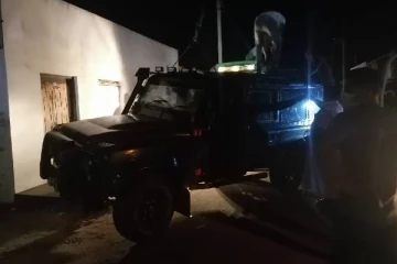 பொலிஸாரின் சமிக்ஞையினை மீறி சென்ற வாகனம்! இருவர் அதிரடி கைது