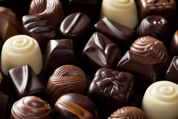 தந்தை ஆசையாக வாங்கிவந்த வெளிநாட்டு சாக்லேட்., 8 வயது மகனுக்கு எமனாக மாறிய சோகம்