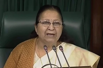 சுமித்ரா மகாஜன் நன்றாக இருக்கிறார்: வதந்திக்கு முற்றுப்புள்ளி வைத்த பாஜக