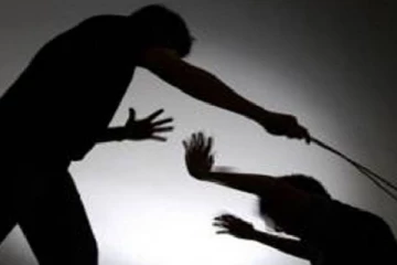 உணவு கேட்ட 16 வயது மகனை மதுபோதையில் கொடூரமாக தாக்கிய தந்தை