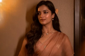 காந்தா பட ஹீரோயின் பாக்யஸ்ரீ போர்ஸே அழகிய போட்டோஷூட்