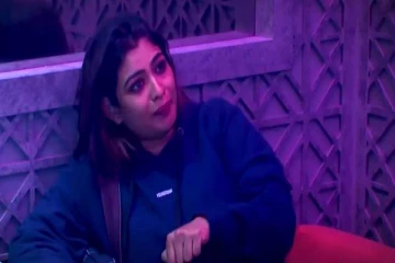 ஒரு முட்டைக்காக ரவுண்டு கட்டி சண்டையிடும் பிரபலங்கள்! கண்கலங்கிய மகேஸ்வரி: நடந்தது என்ன?