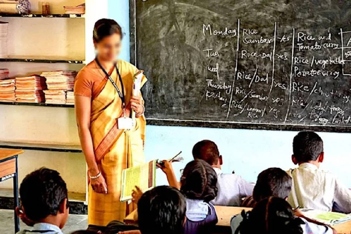 தேசிய பாடசாலை ஆசிரியர்களுக்கான இடமாற்ற விண்ணப்பங்கள் குறித்து வெளியான முக்கிய தகவல் | Transfer Applications For National School Teachers தேசிய பாடசாலை ஆசிரியர்களுக்கான இடமாற்ற விண்ணப்பங்கள் குறித்து வெளியான முக்கிய தகவல் | Transfer Applications For National School Teachers