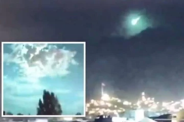 நாடொன்றில் திடீரென  பச்சை நிறமாக மாறிய வானம்; அச்சத்தில் மக்கள்